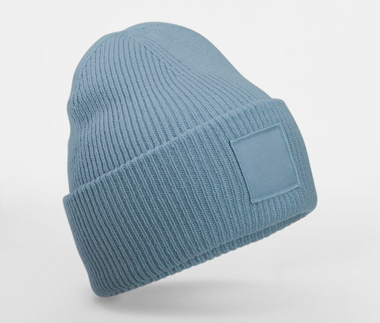 Bonnet côtelé recyclé avec patch carré personnalisable – BEECHFIELD B336R