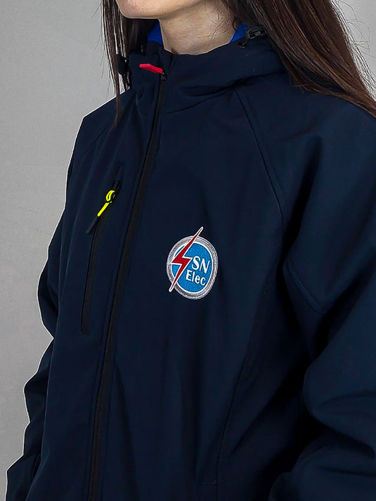 Veste de travail  logotée d'une broderie à la poitrine pour un électricien de Pornichet