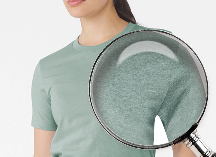 zoom sur la fibre polycoton d'un tee-shirt