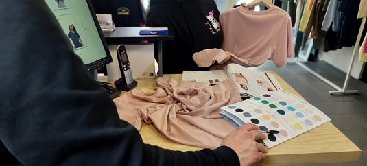 PRODUCTION LOCALE & SHOWROOM